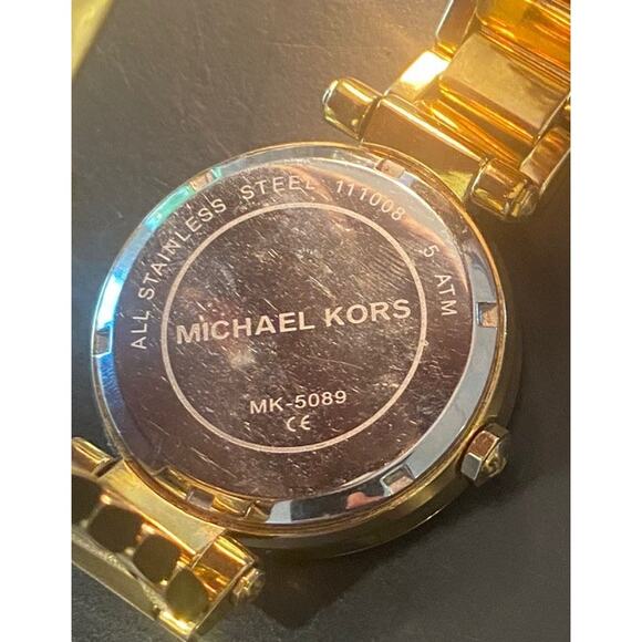 Women's 40mm Gold Tone Michaell Kors Watch, Crystal Accents, MK-5089 - Picture 4 of 4